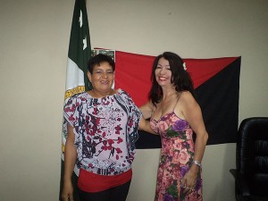Alcaldesa de Moyogalpa, en Ometepe, Nicaragua, Estela Centeno y Amanda durante su reunión.