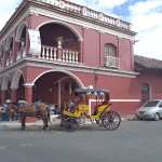 Esquina de la plaza principal de Granada Nicaragua